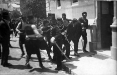 Gavrilo_Princip_captured_in_Sarajevo_1914