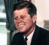John_F._Kennedy_White_House_color_photo_portrait