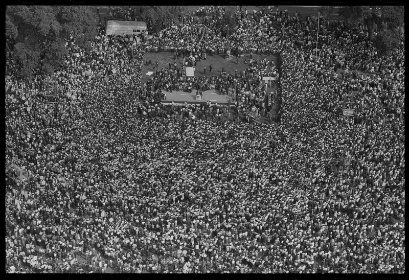 Aerial view of crowd and stage at the March on Washington. (Aug. 28, 1963). Photographed by Marion S. Trikosko. Source: Library of Congress #LC-DIG-ppmsca-37248.